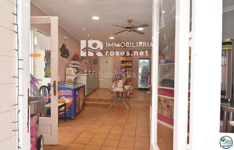 Foto c1edfa6e-0fa3-4040-9d7c-461b0c7b41cb. Locale commerciale in Centre Roses