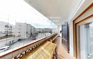 Appartement  Poblat tipic/les xaboles. Apartamento piso las chavolas a 750m de la playa en empuriabrava