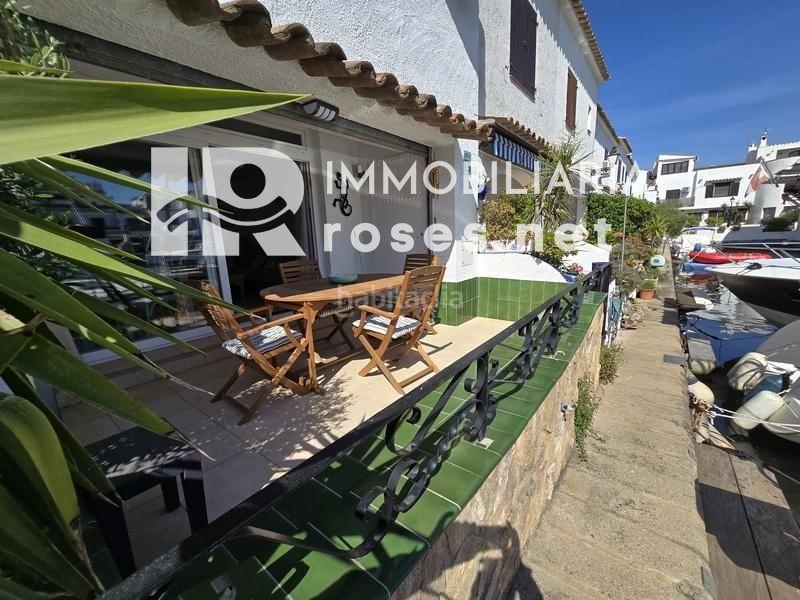 Foto 99d78d16-5937-4855-aa27-97c5782ff844. Casa amb calefacció aparcament a Port Grec - Port Moxó Empuriabrava