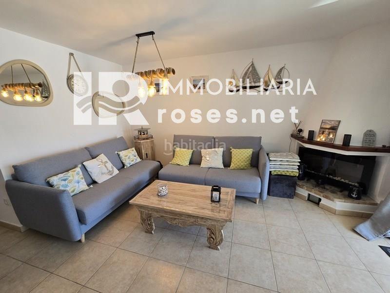 Foto d04f171e-d48b-4f20-b2d5-728cdff86f4f. Casa amb calefacció aparcament a Port Grec - Port Moxó Empuriabrava