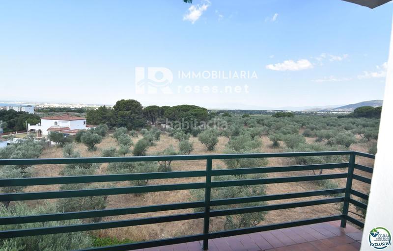 Foto 4660af5b-f0ad-4e4f-a6e6-7810519d7cac. Piso apartamento situado en la urbanización mas oliva, . en Roses
