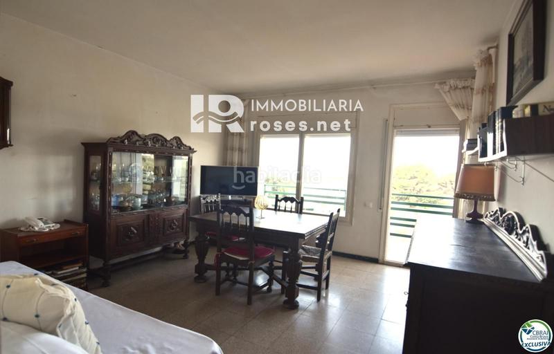 Foto 998608dc-0a57-4ac0-8766-c4457dc9b8bc. Piso apartamento situado en la urbanización mas oliva, . en Roses