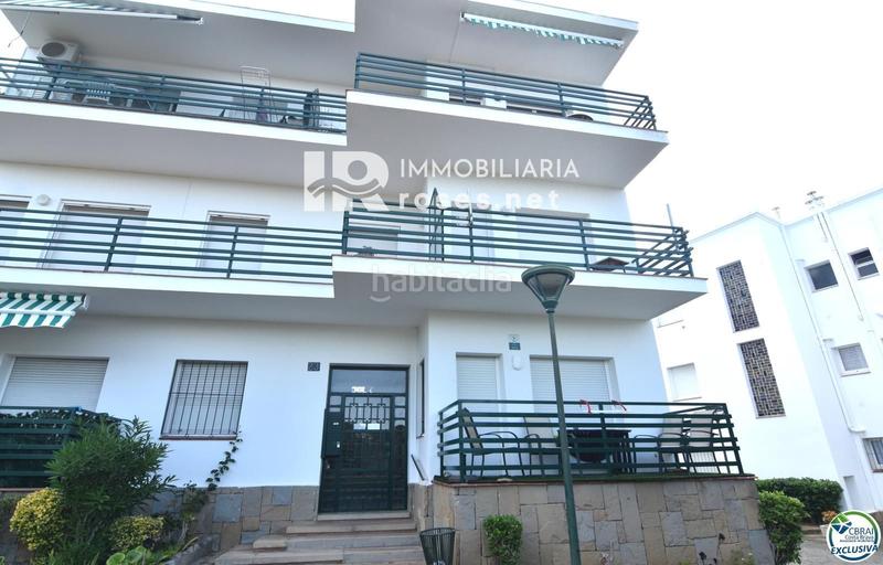 Foto d2acbe68-4668-4c15-ba3a-4d97d6506640. Piso apartamento situado en la urbanización mas oliva, . en Roses