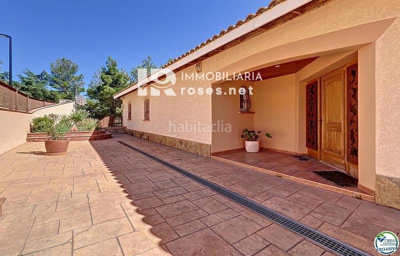 Foto 2073fbcc-a6b0-4fef-b589-9a0cf80f758c. Haus mit heizung parking pool in Pau