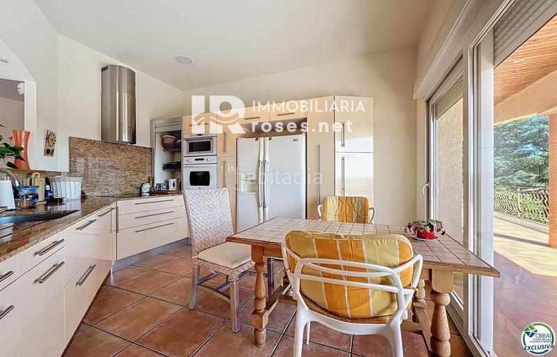 Foto 2a17c8d9-9d42-4c56-aa6a-8e809fbf0186. Haus mit heizung parking pool in Pau