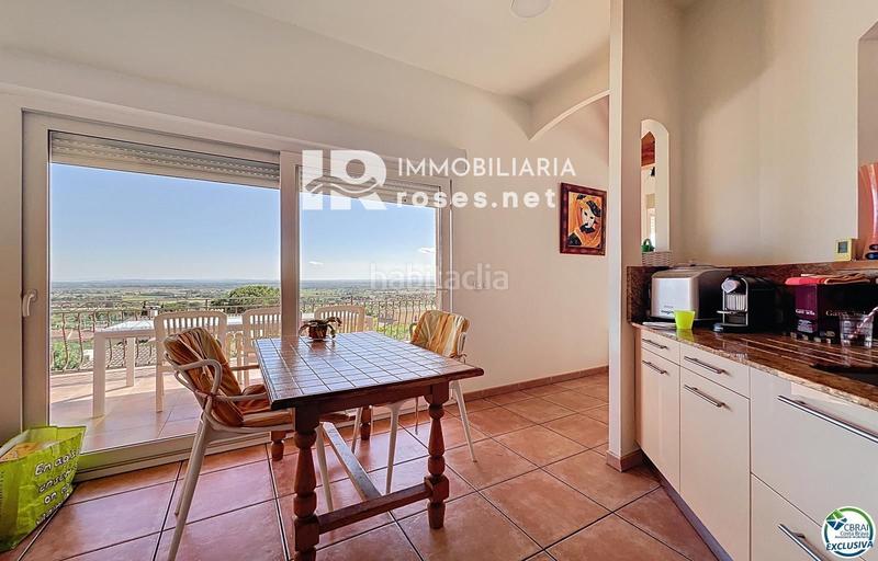 Foto 52285bfc-c41e-4299-8bc3-ae0cce5d54e4. Haus mit heizung parking pool in Pau