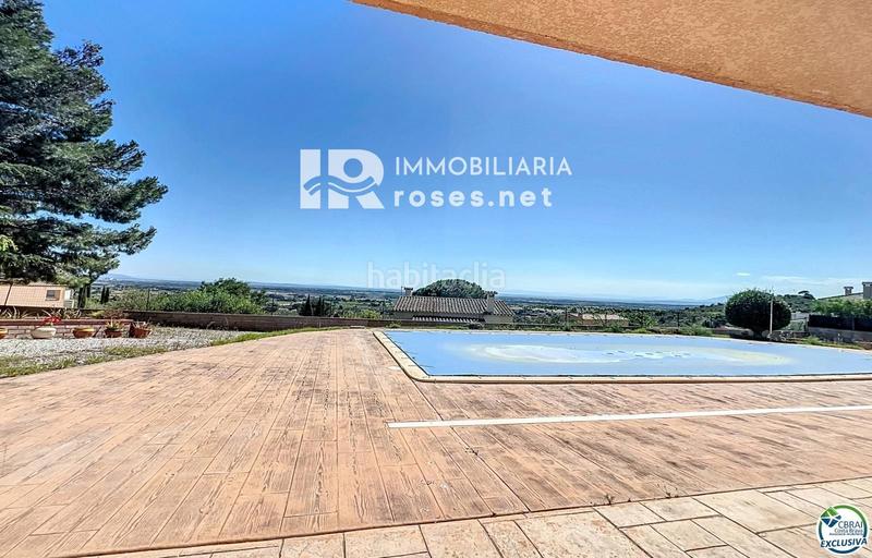 Foto 83e8159a-31f2-4d47-8933-8d9d2f8215ea. Haus mit heizung parking pool in Pau