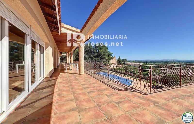 Foto 8e3cca9f-582a-4546-9612-f64c6242349e. Haus mit heizung parking pool in Pau