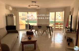 Flat  Roca negra y roca larga. Grande piso con parking privado en santa margarita roses