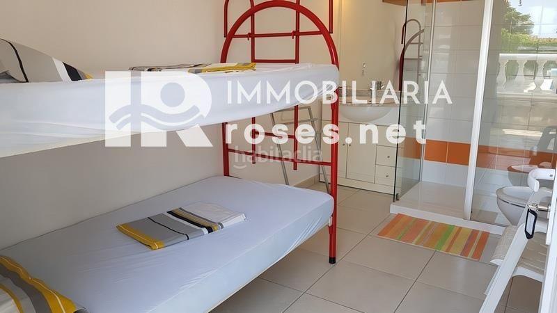 Foto a7e8e5b1-5df9-4845-94f5-a7d24715edb7. Casa amb calefacció aparcament piscina a Carlit - Montseny Empuriabrava