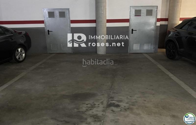 Foto e00208a5-8e88-49b2-bec1-1dcc7d48d9f1. Car parking in Centre Figueres