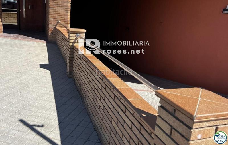 Foto e1d00c1a-a894-471a-bc3c-3a49f01766e3. Car parking in Centre Figueres