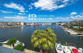 Piso  Sant maurici. Bonito apartamento con vistas al lago