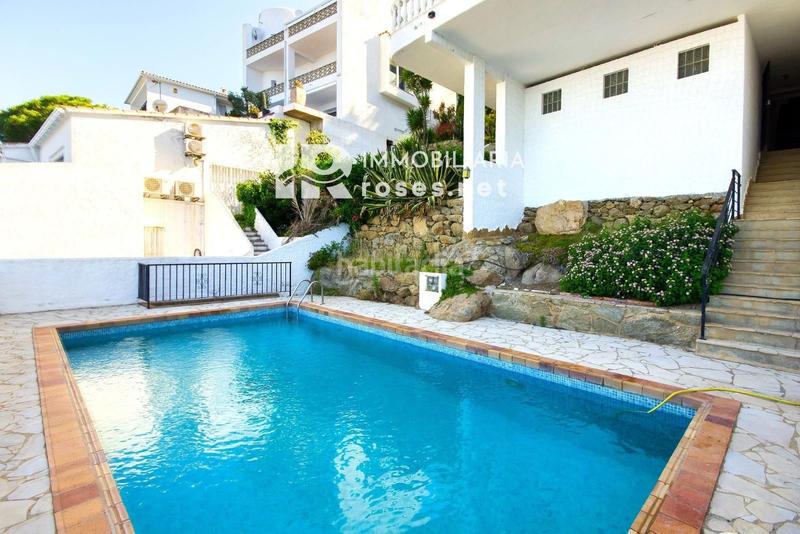 Foto d95de472-a79b-4851-9998-a0ec30fec9a0. Pis amb calefacció piscina a Puig Rom-Canyelles-Almadrava Roses