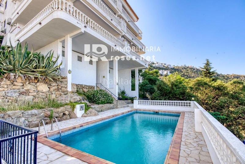 Foto fca3e4d1-45a8-479d-b869-d077d695bda4. Pis amb calefacció piscina a Puig Rom-Canyelles-Almadrava Roses