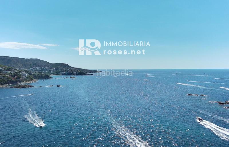 Foto 159423a5-26e4-4a88-b0ab-8ebaba7a68e0. Piso excepcional . apartamento de alto standing en primera linea de mar en canyelles en Roses