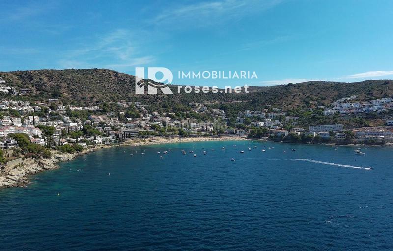 Foto 656ad420-4b5e-4079-b7ab-14baa31652dd. Piso excepcional . apartamento de alto standing en primera linea de mar en canyelles en Roses