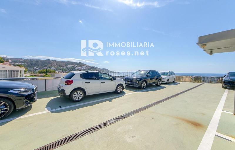 Foto 77a1dc17-7066-4cc5-8575-2eeece84a2c2. Piso excepcional . apartamento de alto standing en primera linea de mar en canyelles en Roses