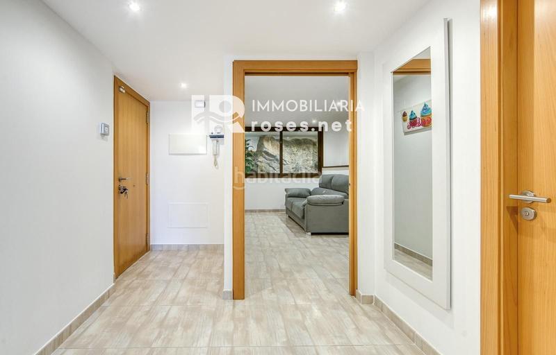 Foto c1d7a206-4475-4890-9794-3ed49688fe52. Piso excepcional . apartamento de alto standing en primera linea de mar en canyelles en Roses