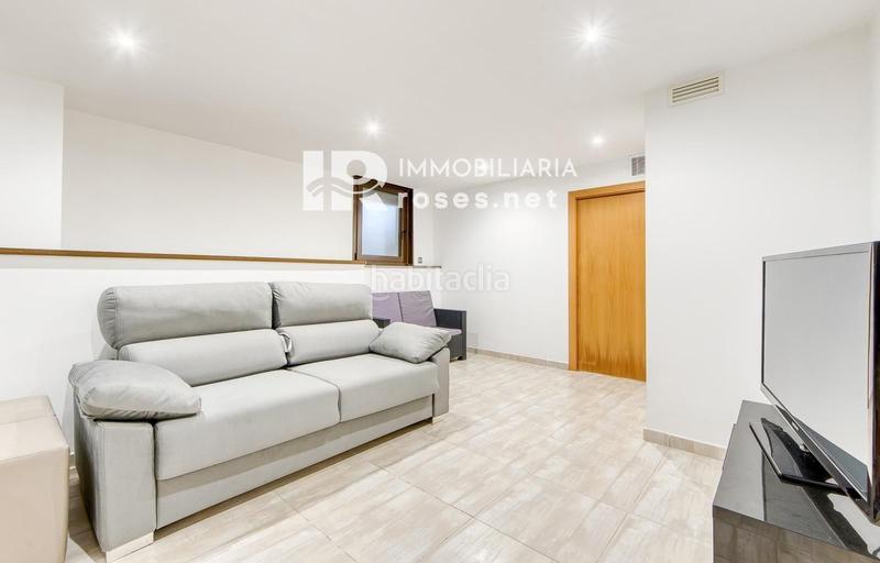 Foto f1f97c0f-bf75-4b60-ab84-f29e80e5c33a. Piso excepcional . apartamento de alto standing en primera linea de mar en canyelles en Roses