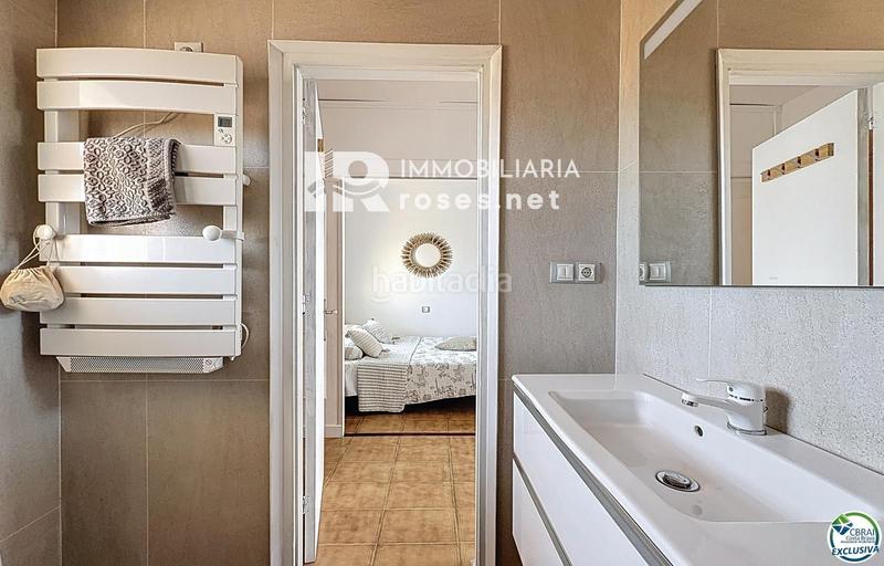 Foto 76703239-8bcf-48b6-88df-5f254ead45b2. Piso en venta amplio estudio renovado con dormitorio independiente santa margarita en Roses