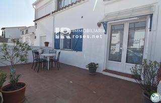 Maison jumelée  De la punta de la ferrera. Adosado en venta en roses, con 80 m2, 3 habitaciones y 1 baño, p