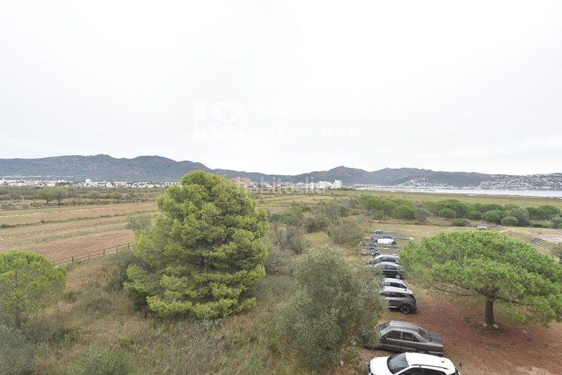 Foto acaed557-2457-4a1d-92de-fa06fd07d6d5. Pis a Empuriabrava