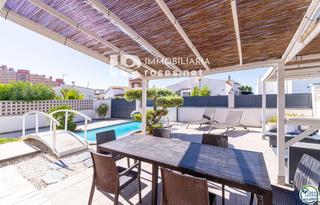 Maison  Del cap gros. Encantadora casa de una sola planta con piscina  santa margarita