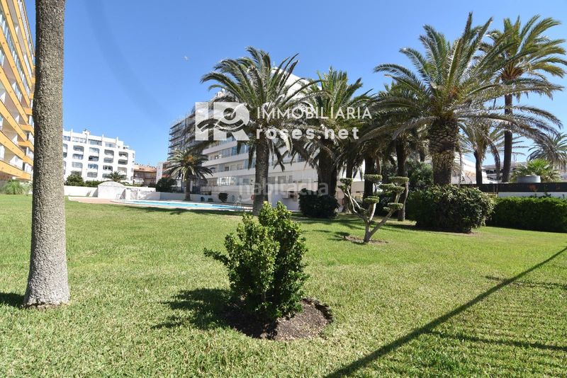 Foto ac39962d-6718-44a6-9d4a-3e2f801ee3b5. Pis amb calefacció piscina a Santa Margarida Roses