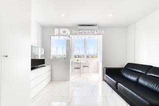 Appartement  Port grecs. Estudio reformado con encanto y vistas al canal en port grec  em