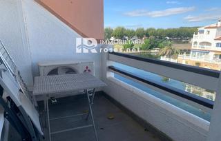 Appartement  Alberes. Apartamento renovado con vista al canal en empuriabrava