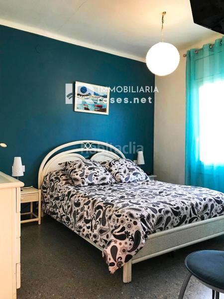 Foto d369d13e-cf53-4c5a-abed-34e6bd6ea53a. Maison avec piscine dans Nord Roses