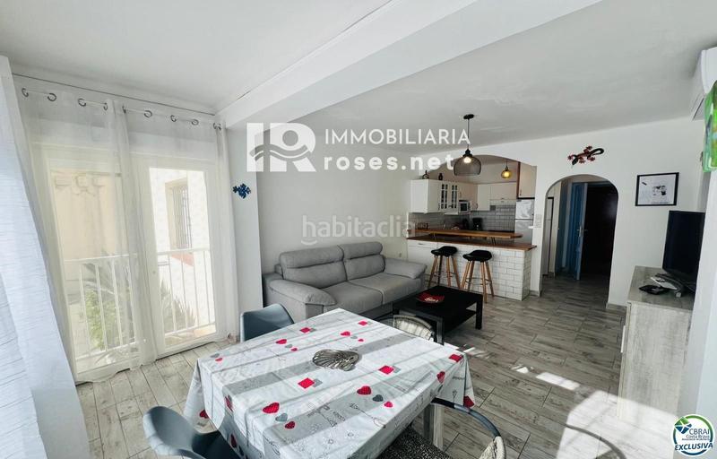 Foto 50c675aa-c595-45f8-beb9-c815ddffdf25. Pis a Salatar Roses