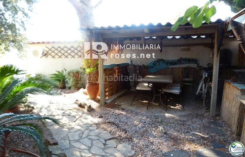 Foto 2efe7bc7-ff92-4ad6-a712-4e0f78ae33c4. Pis a Carmençó Empuriabrava