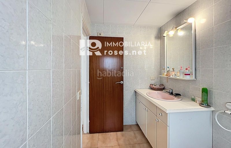 Foto 4b7dde6e-90d9-4c41-83cf-6170fc9c4d9f. Pis a Centre Roses