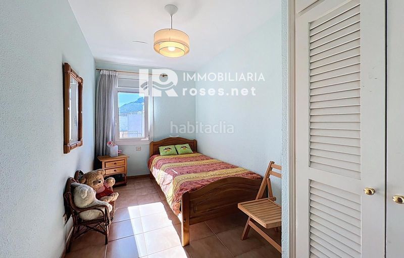 Foto e6a728b0-abdd-44c4-b6c8-466466f96350. Pis a Centre Roses