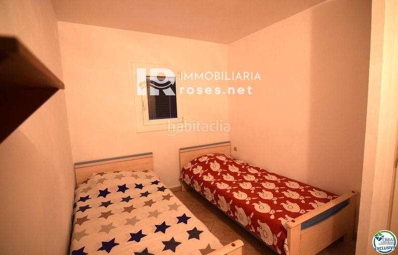 Foto fbfeb22c-c7c4-4d60-9951-250e3ac77b2b. Casa adossada amb calefacció aparcament a Segre - Ebre - Ter Empuriabrava