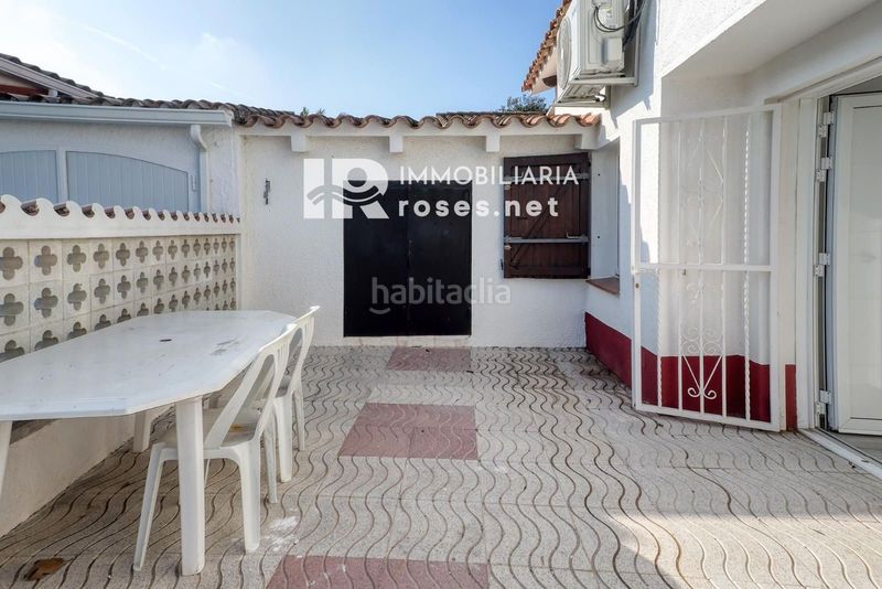 Foto 01fe289e-834b-4263-b8fa-1b205ca035d8. Casa amb calefacció a Carlit - Montseny Empuriabrava