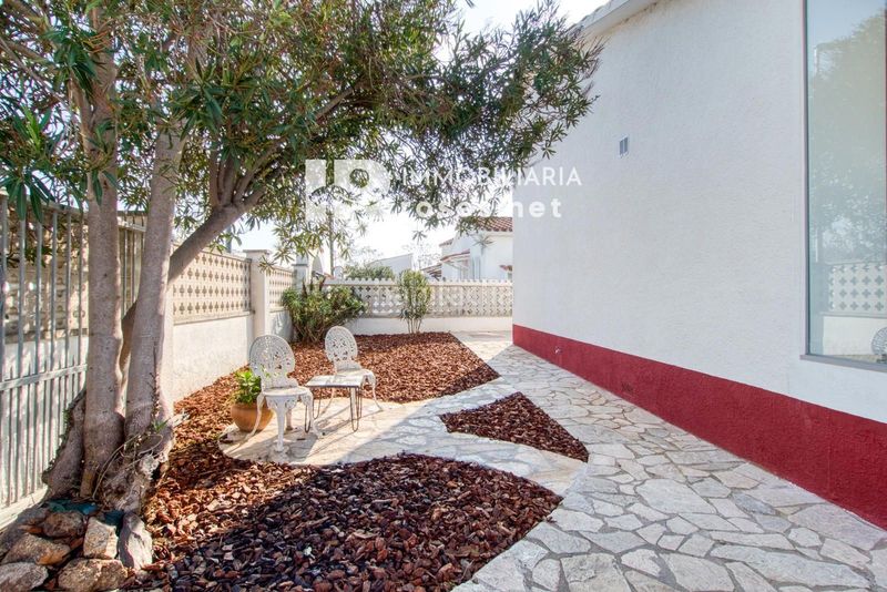 Foto 049e4b5f-5400-4cee-8245-1e20b834f1cd. Casa amb calefacció a Carlit - Montseny Empuriabrava