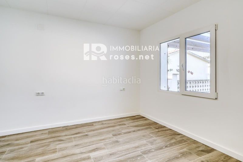 Foto aa7cb33a-f118-440d-af77-b47401d44ff8. Casa amb calefacció a Carlit - Montseny Empuriabrava