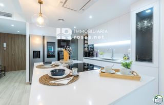 Appartement  De madrid. Apartamento reformado con 3 habitaciones a 100 m de la playa de