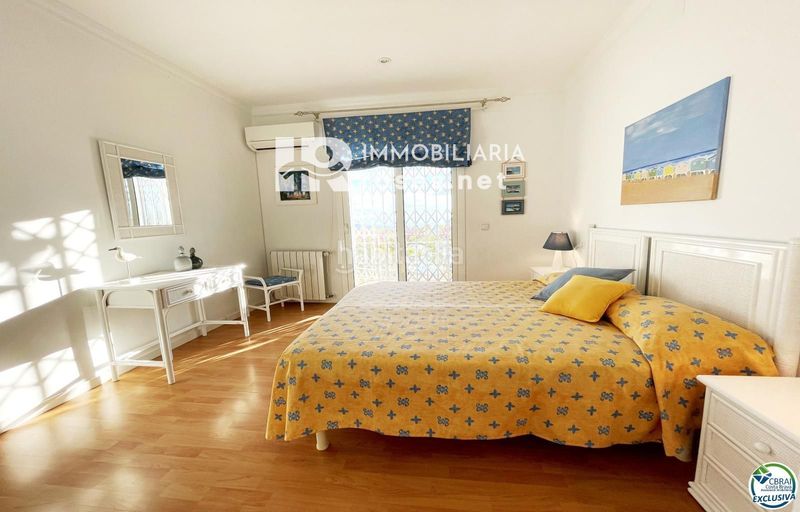 Foto fa7193c8-dd72-4d91-9b69-288deeaa4943. Casa amb calefacció aparcament piscina a Nord Roses