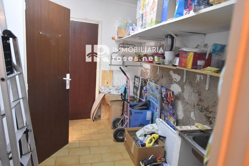 Foto bbd687ae-873c-477d-97e0-efd548172dbf. Traspàs local comercial a Centre Roses