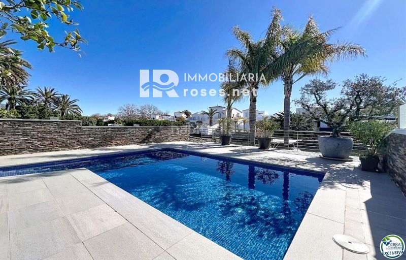Foto 028a9b4e-1228-4cc8-9088-e9515ab2374e. Casa adossada amb aparcament piscina a Tordera - Fluvià - Llobregat Empuriabrava