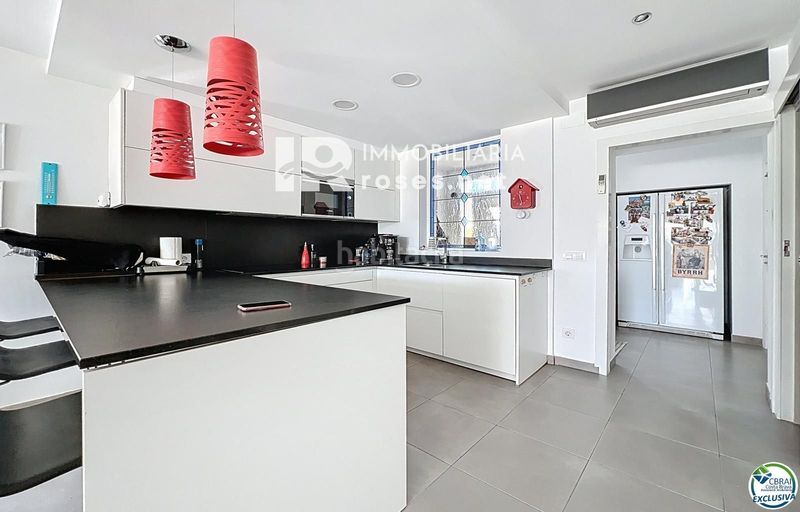 Foto e42109c1-24c9-4ac6-b9c4-ba27b4255bea. Casa adossada amb aparcament piscina a Tordera - Fluvià - Llobregat Empuriabrava