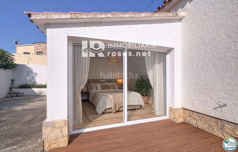 Foto 09620226-ae24-4219-8ada-60336cf4e9b1. Xalet amb aparcament piscina a Alberes Empuriabrava