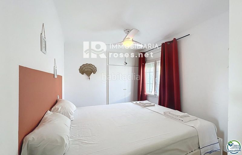 Foto 389f2b7e-e10b-4f8e-ac4b-0c8c6f815334. Xalet amb aparcament piscina a Alberes Empuriabrava