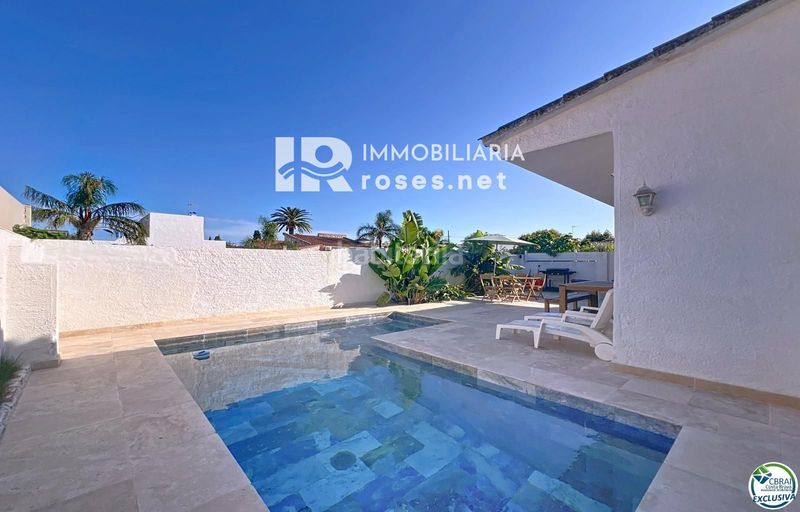 Foto 6ed62169-09a7-4e16-9ebe-0c988a816f95. Xalet amb aparcament piscina a Alberes Empuriabrava