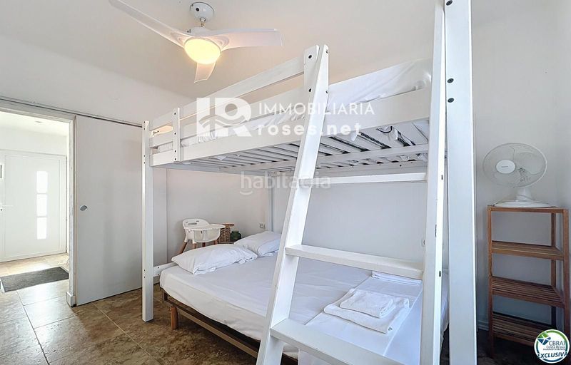 Foto 73ddf9c4-6953-4ef5-8829-e22f4ead3e9b. Xalet amb aparcament piscina a Alberes Empuriabrava