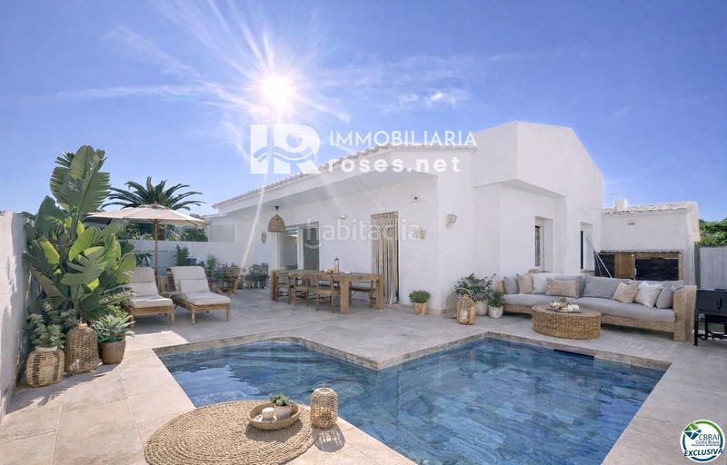 Foto d65a68d4-9c21-40c2-919d-acb92f8aa2b5. Xalet amb aparcament piscina a Alberes Empuriabrava